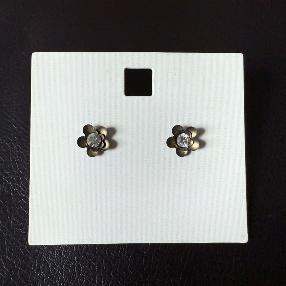 FREE* Gold Flower Stud Earrings